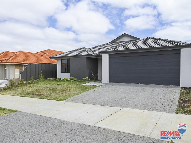 67 Leschenault Loop, Banksia Grove WA 6031