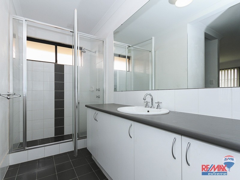 67 Leschenault Loop, Banksia Grove WA 6031