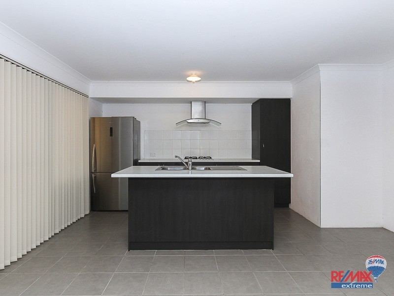 67 Leschenault Loop, Banksia Grove WA 6031