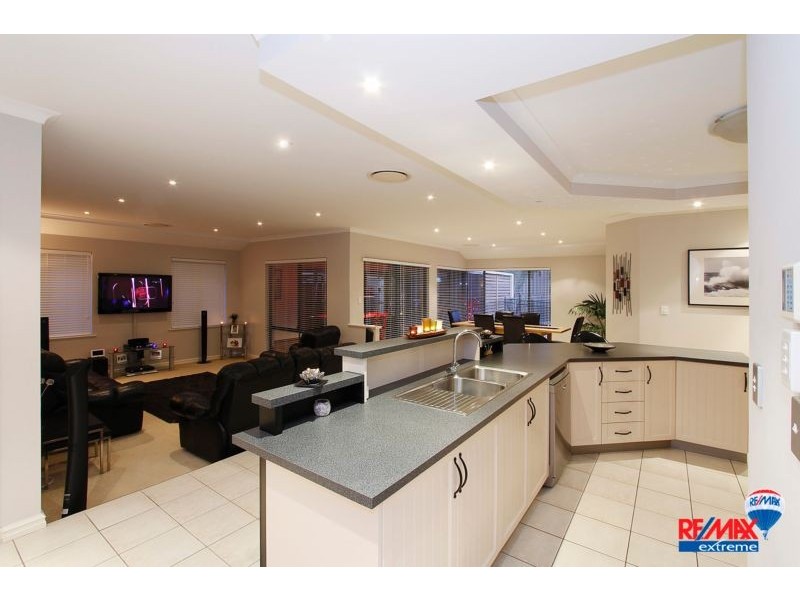 28 Kingsbridge Boulevard, Butler WA 6036