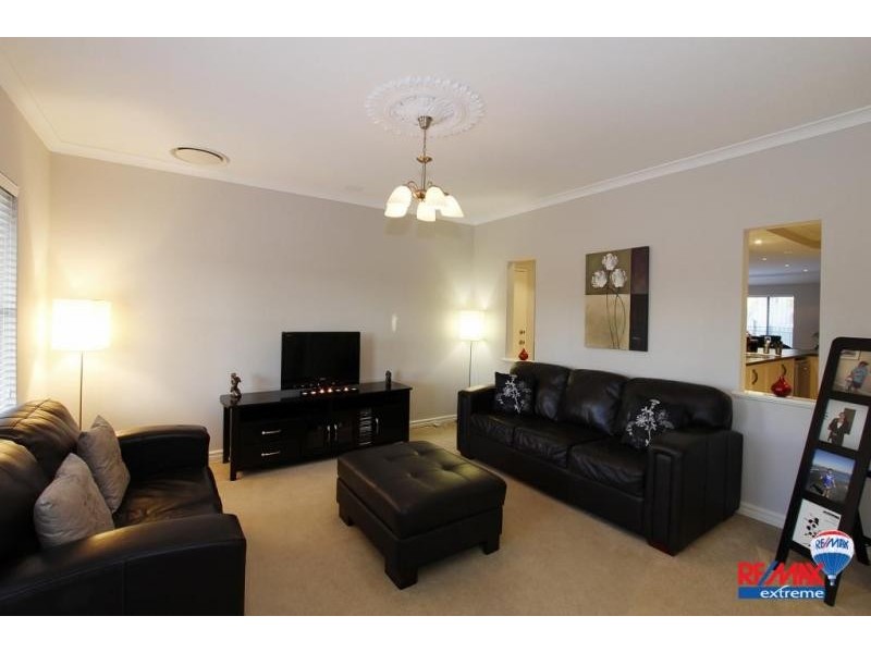 28 Kingsbridge Boulevard, Butler WA 6036