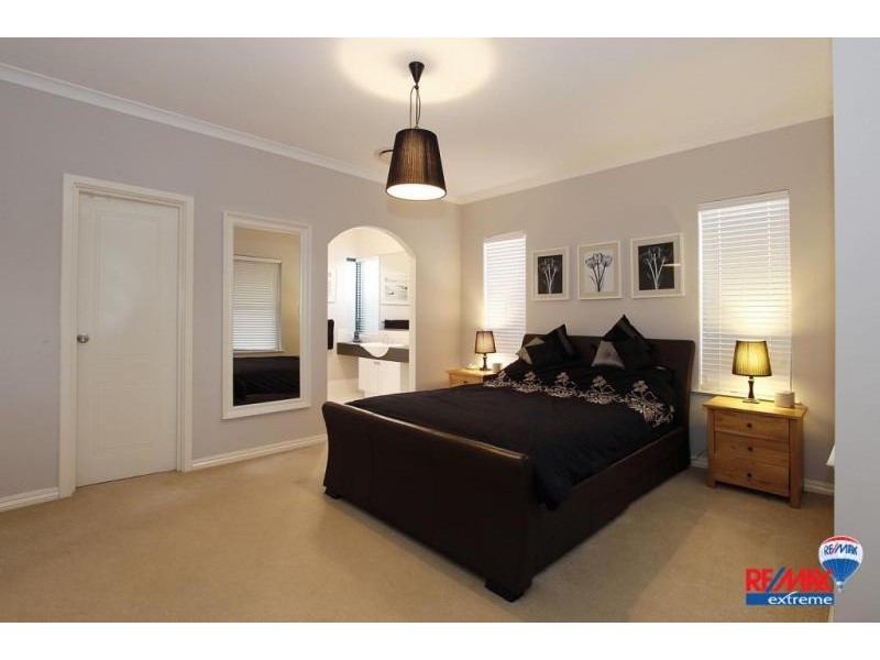 28 Kingsbridge Boulevard, Butler WA 6036