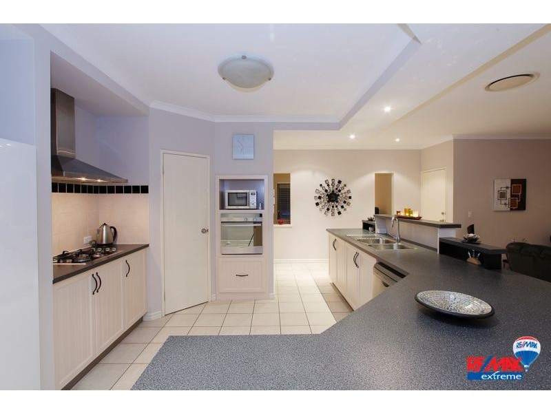 28 Kingsbridge Boulevard, Butler WA 6036