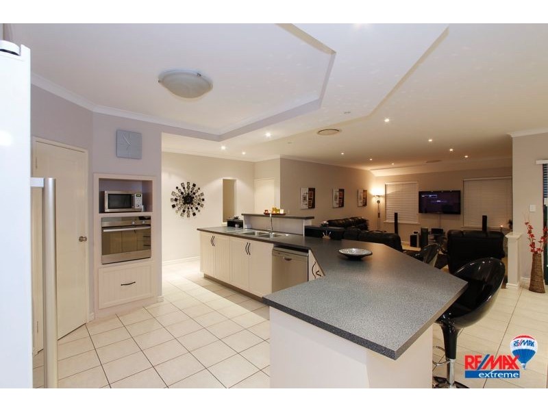 28 Kingsbridge Boulevard, Butler WA 6036