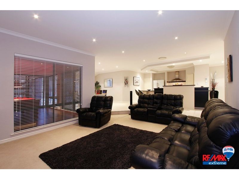 28 Kingsbridge Boulevard, Butler WA 6036