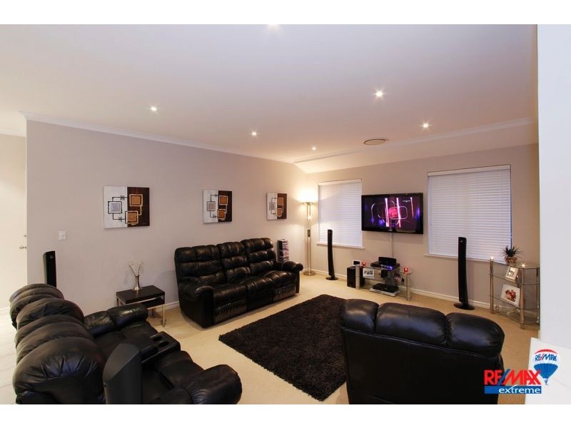 28 Kingsbridge Boulevard, Butler WA 6036