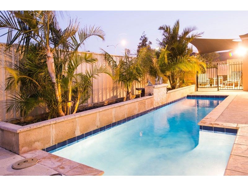 36 Crosthwait Circle, Tapping WA 6065