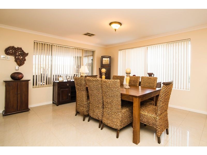 36 Crosthwait Circle, Tapping WA 6065