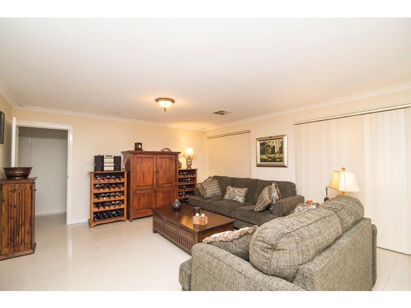 36 Crosthwait Circle, Tapping WA 6065