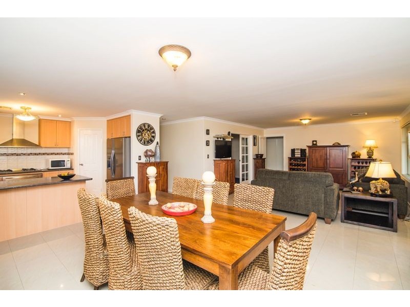 36 Crosthwait Circle, Tapping WA 6065