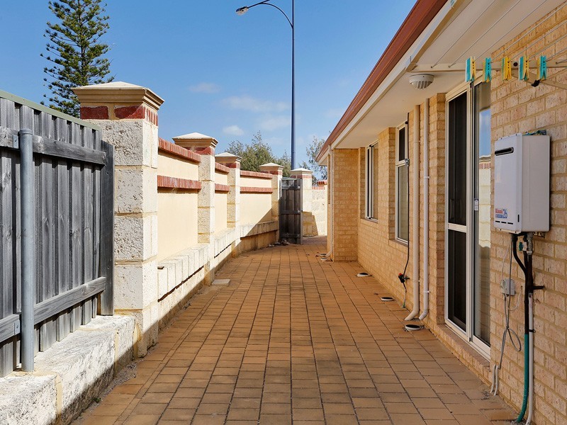 23 Belhaven Terrace, Quinns Rocks WA 6030