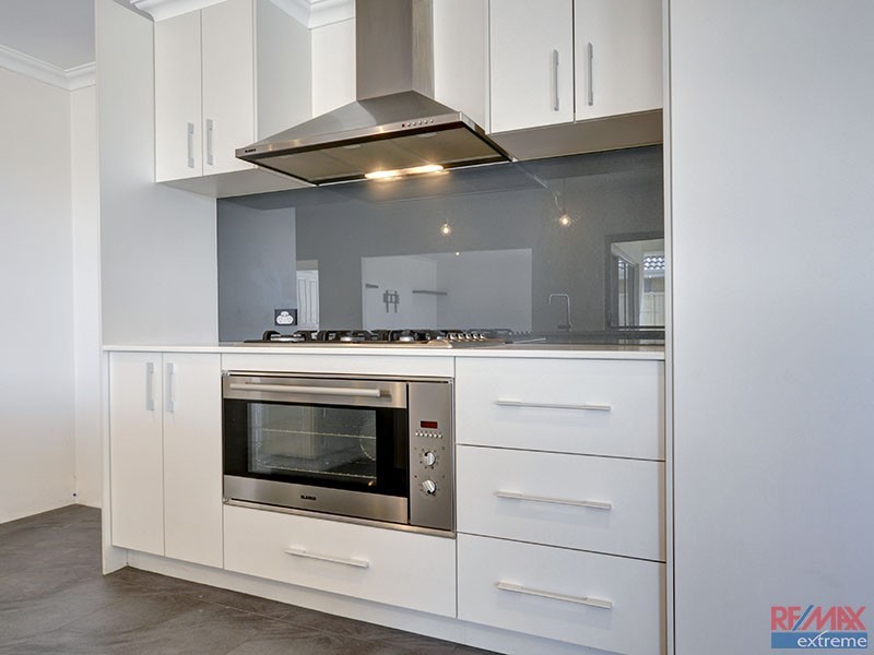 16 Cyandra Loop, Banksia Grove WA 6031