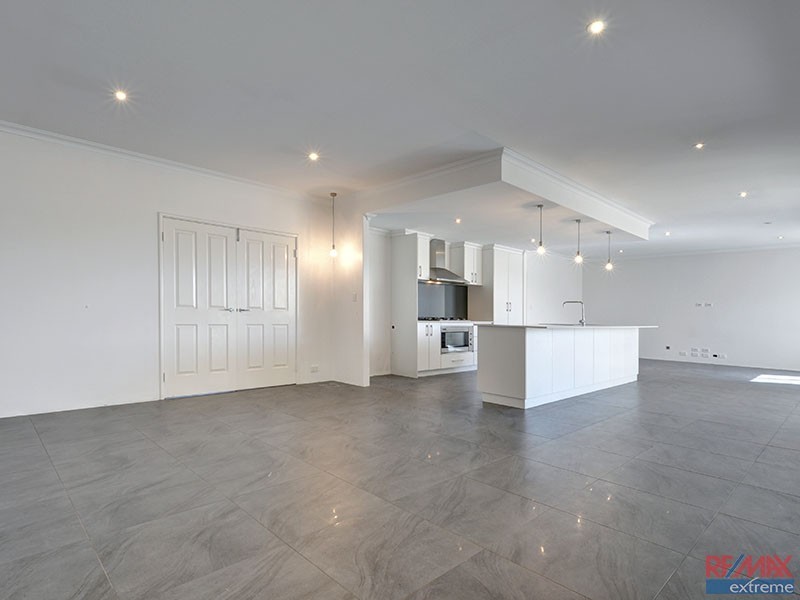 16 Cyandra Loop, Banksia Grove WA 6031