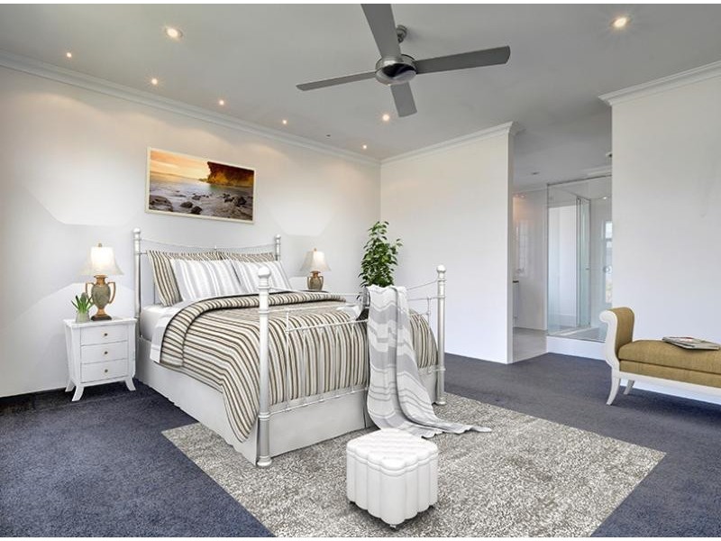 16 Cyandra Loop, Banksia Grove WA 6031