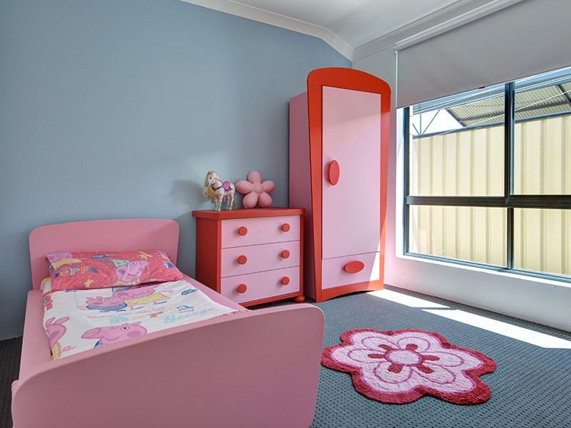 30 Lauderdale Ramble *, Carramar WA 6031