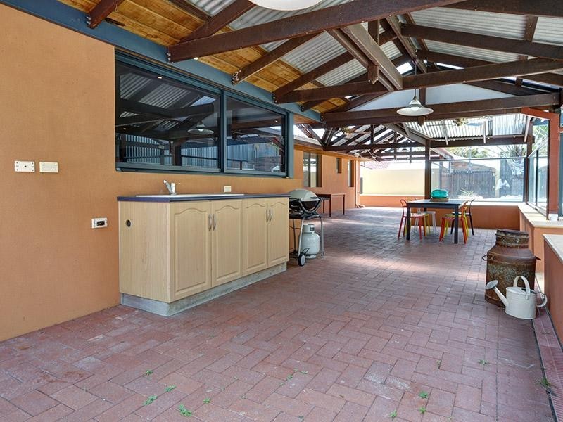 8 Ludgate Way*, Gwelup WA 6018