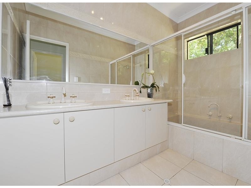 1 Laidley Way, Greenfields WA 6210