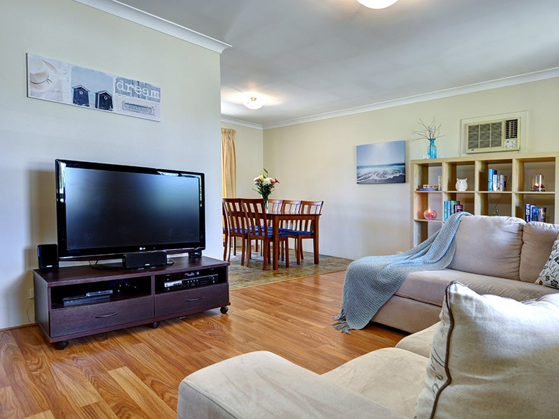 35 Wonambi Way, Wanneroo WA 6065