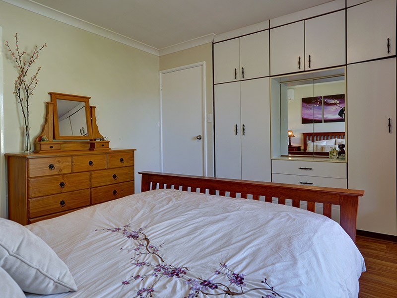 35 Wonambi Way, Wanneroo WA 6065