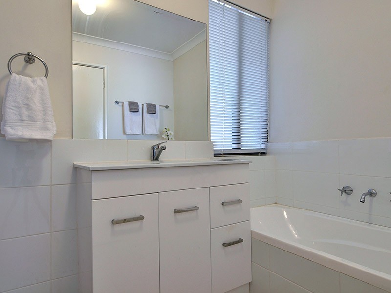 35 Wonambi Way, Wanneroo WA 6065