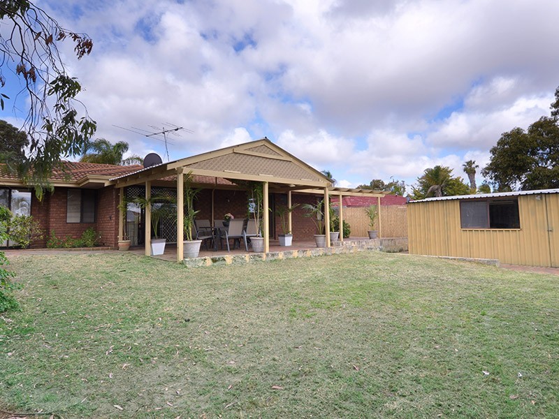 35 Wonambi Way, Wanneroo WA 6065