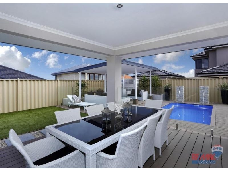 13 Tulum Approach, Iluka WA 6028