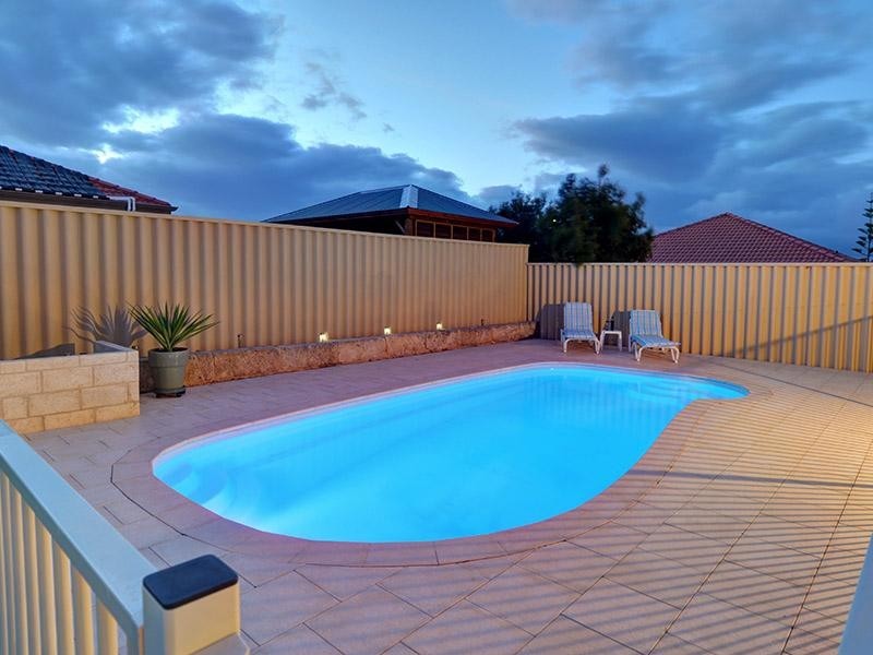 4 Shropshire Crescent, Butler WA 6036