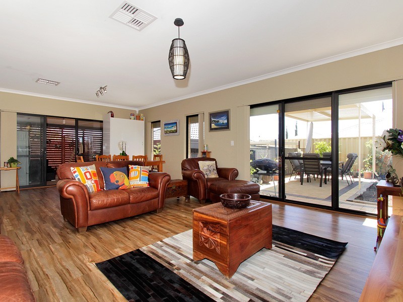 82 Rosegreen Avenue, Butler WA 6036