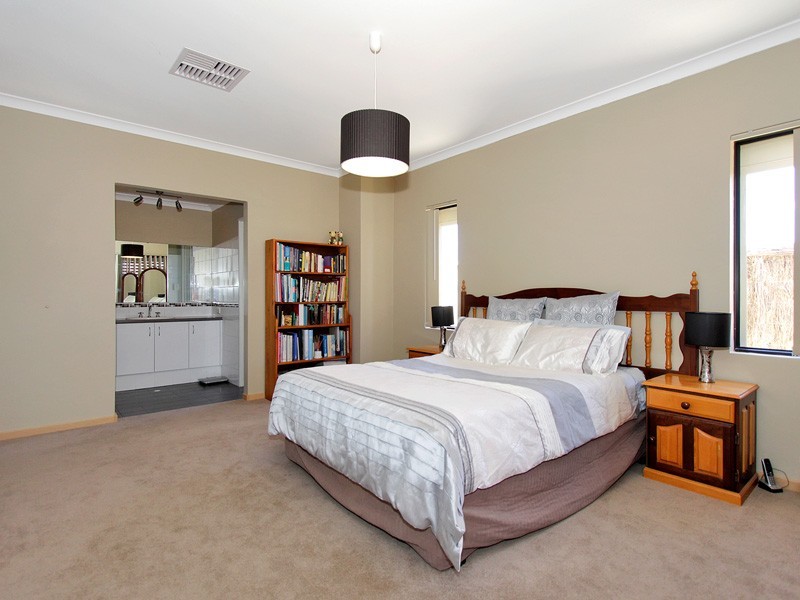 82 Rosegreen Avenue, Butler WA 6036