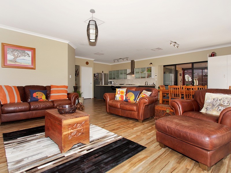 82 Rosegreen Avenue, Butler WA 6036