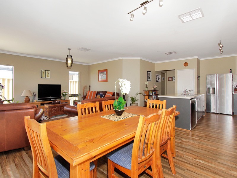 82 Rosegreen Avenue, Butler WA 6036