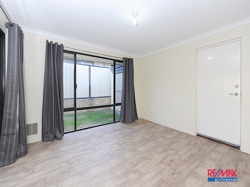 42 Elmhurst Drive, Clarkson WA 6030