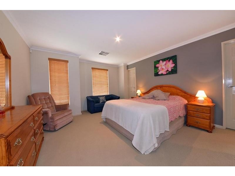 55 Litchfield Crescent, Carramar WA 6031