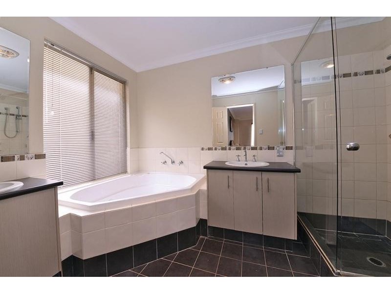 55 Litchfield Crescent, Carramar WA 6031