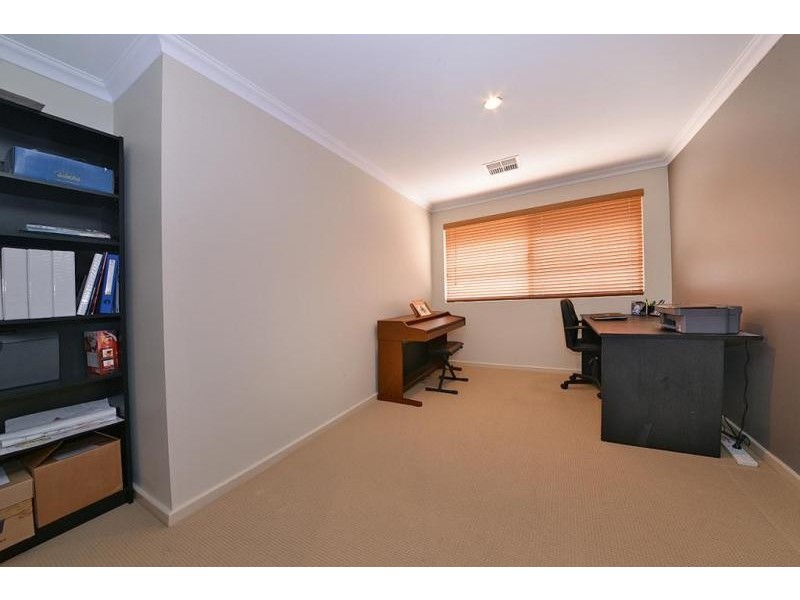 55 Litchfield Crescent, Carramar WA 6031