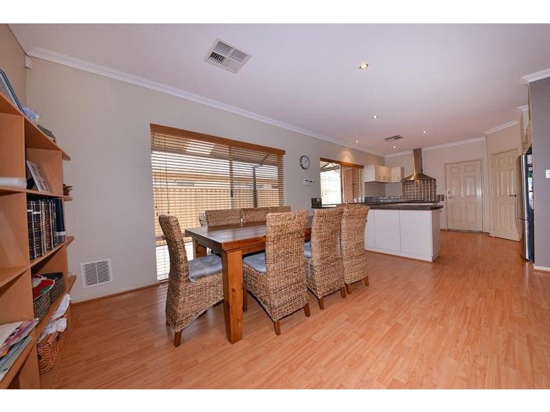 55 Litchfield Crescent, Carramar WA 6031