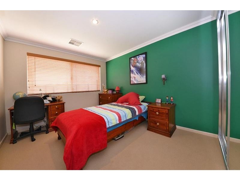 55 Litchfield Crescent, Carramar WA 6031