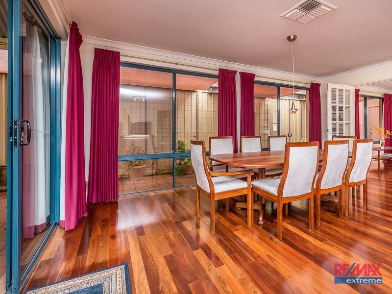 14 Woodlake Retreat, Kingsley WA 6026