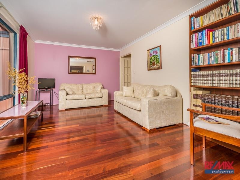 14 Woodlake Retreat, Kingsley WA 6026