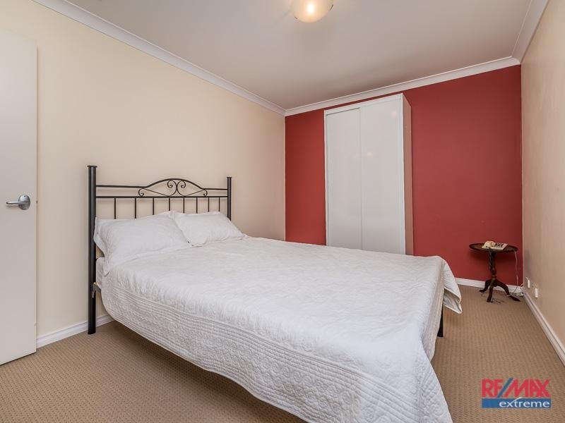 14 Woodlake Retreat, Kingsley WA 6026