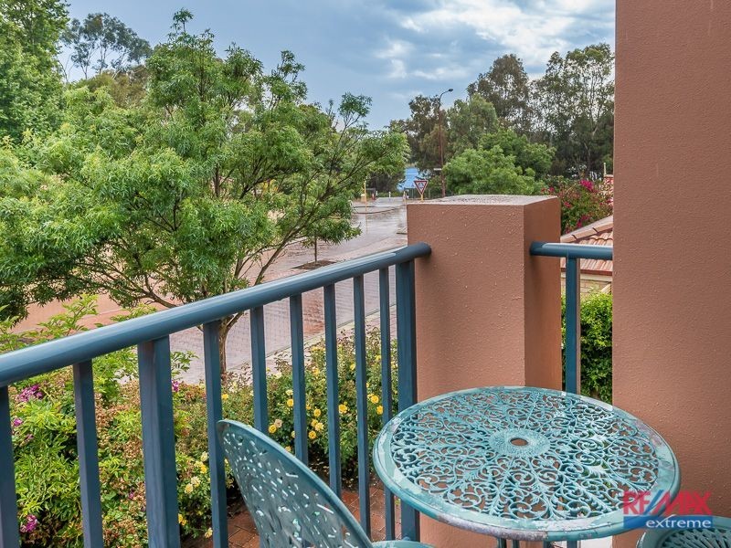 14 Woodlake Retreat, Kingsley WA 6026