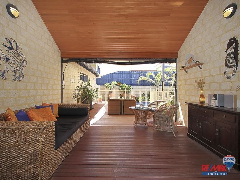 206 Ocean Drive, Quinns Rocks WA 6030