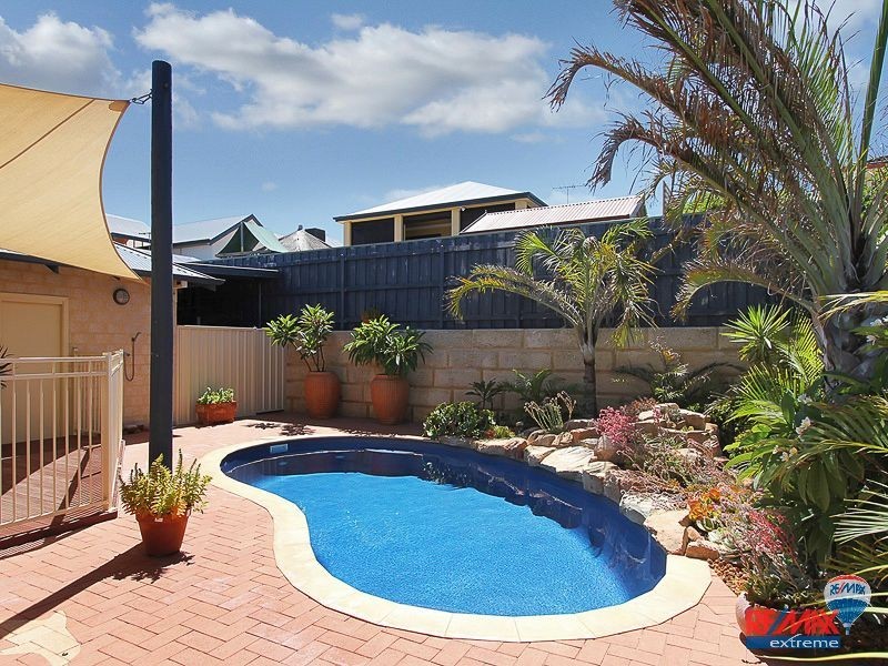 206 Ocean Drive, Quinns Rocks WA 6030