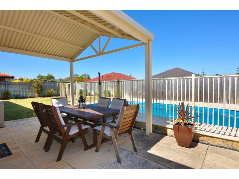 8 Doddington Way, Quinns Rocks WA 6030