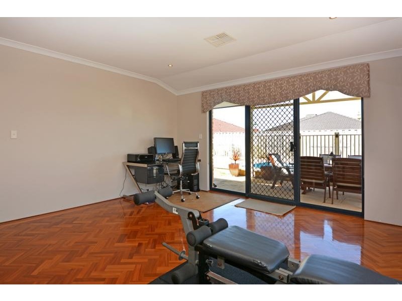 8 Doddington Way, Quinns Rocks WA 6030