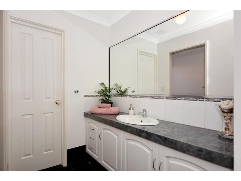 8 Doddington Way, Quinns Rocks WA 6030