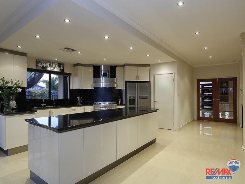 4 Hamel Close, Landsdale WA 6065