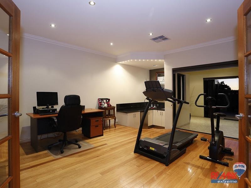 4 Hamel Close, Landsdale WA 6065