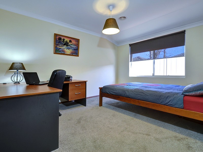 5 Urquhart Way, Hocking WA 6065