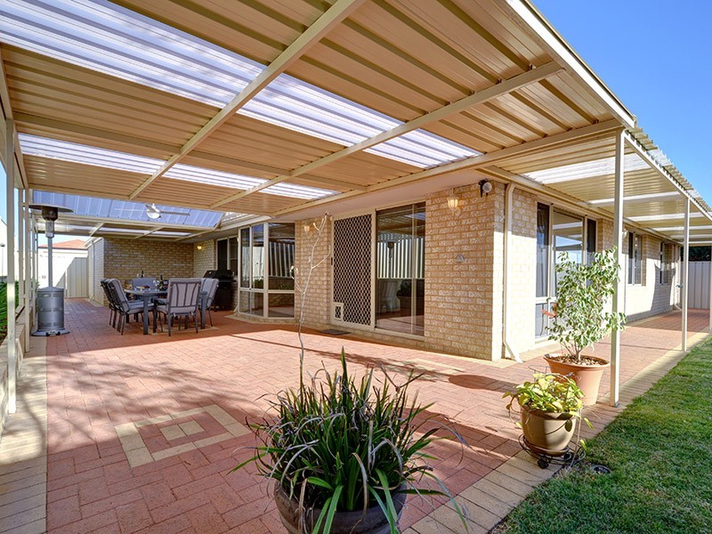 5 Urquhart Way, Hocking WA 6065